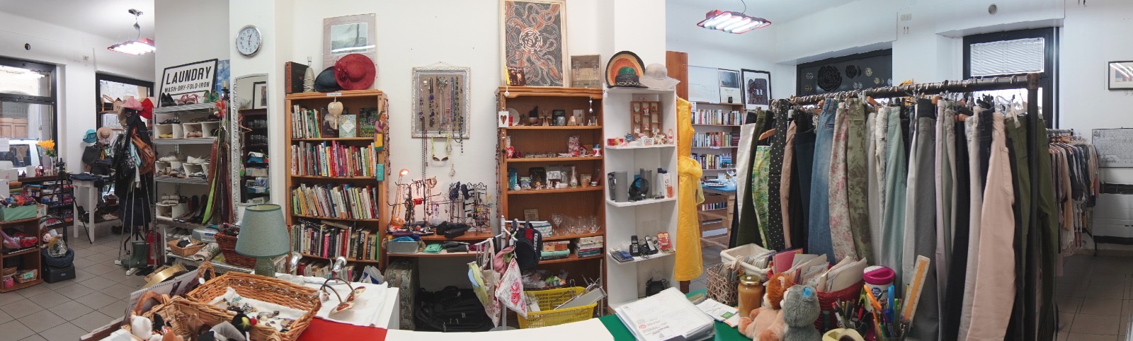 Books For Dogs Shop in Umbertide